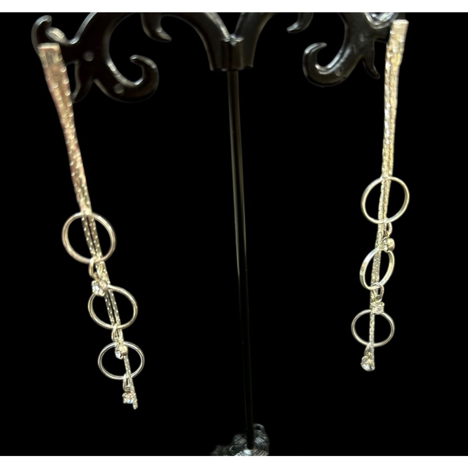 Silvertone Post Pierced Earrings Chain Circles 3.5″ Drop Dangle