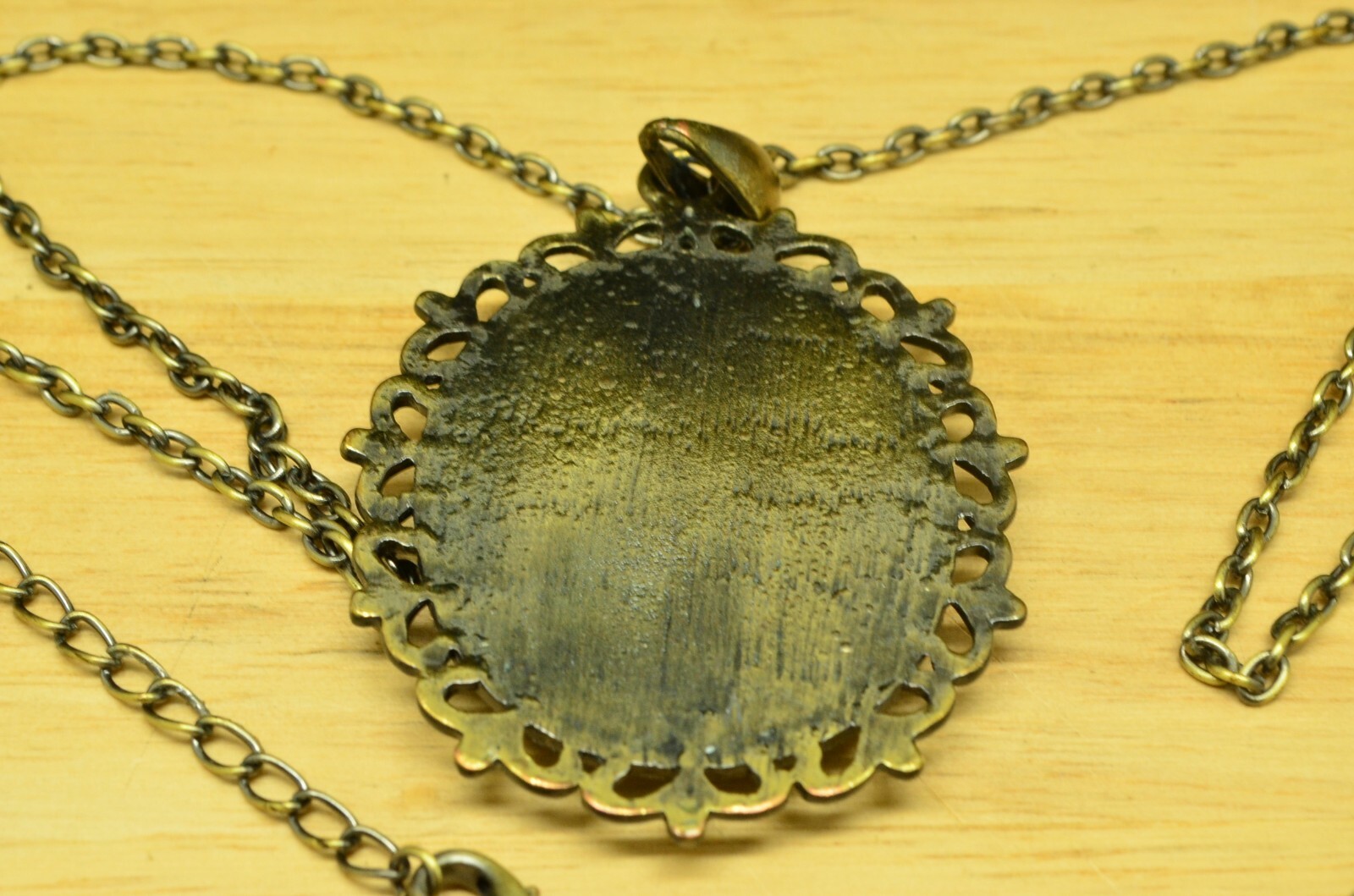 26″ BRONZE CABLE CHAIN NECKLACE W/ FANCY LARGE FEMALE CAMEO PENDANT #JM018