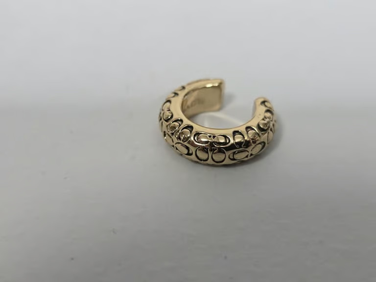 COACH Womens Signature Quilted Ear Cuff