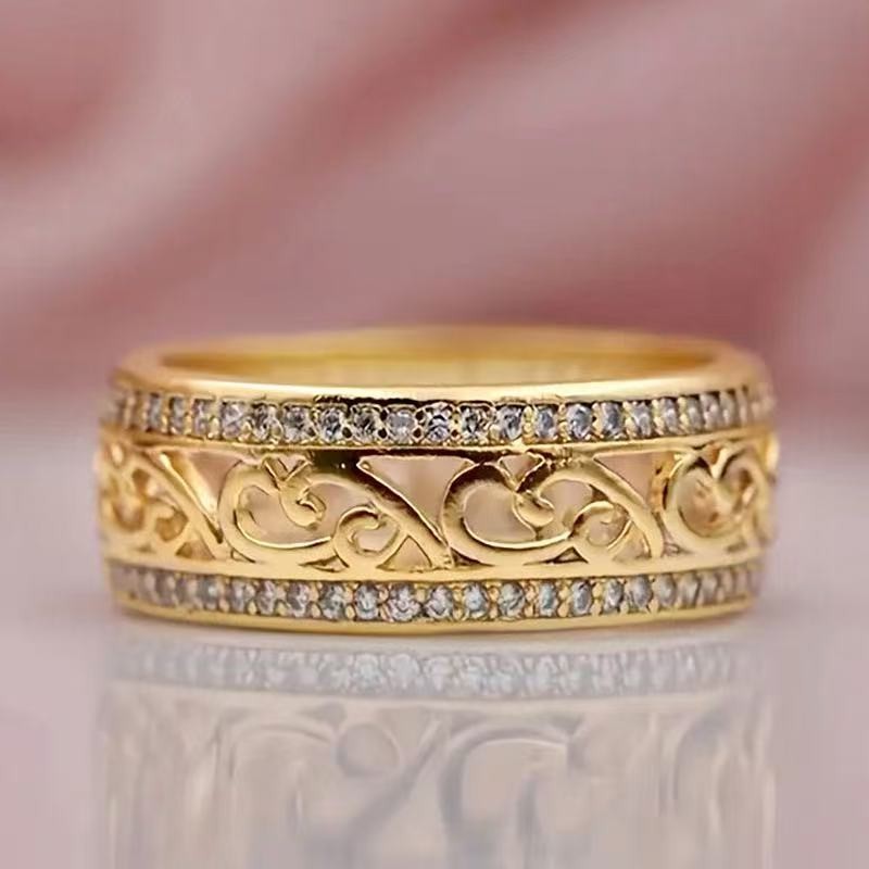 8mm Vintage Fashion Woman 18k Gold Plated Sparkling CZ Hollow Band Ring