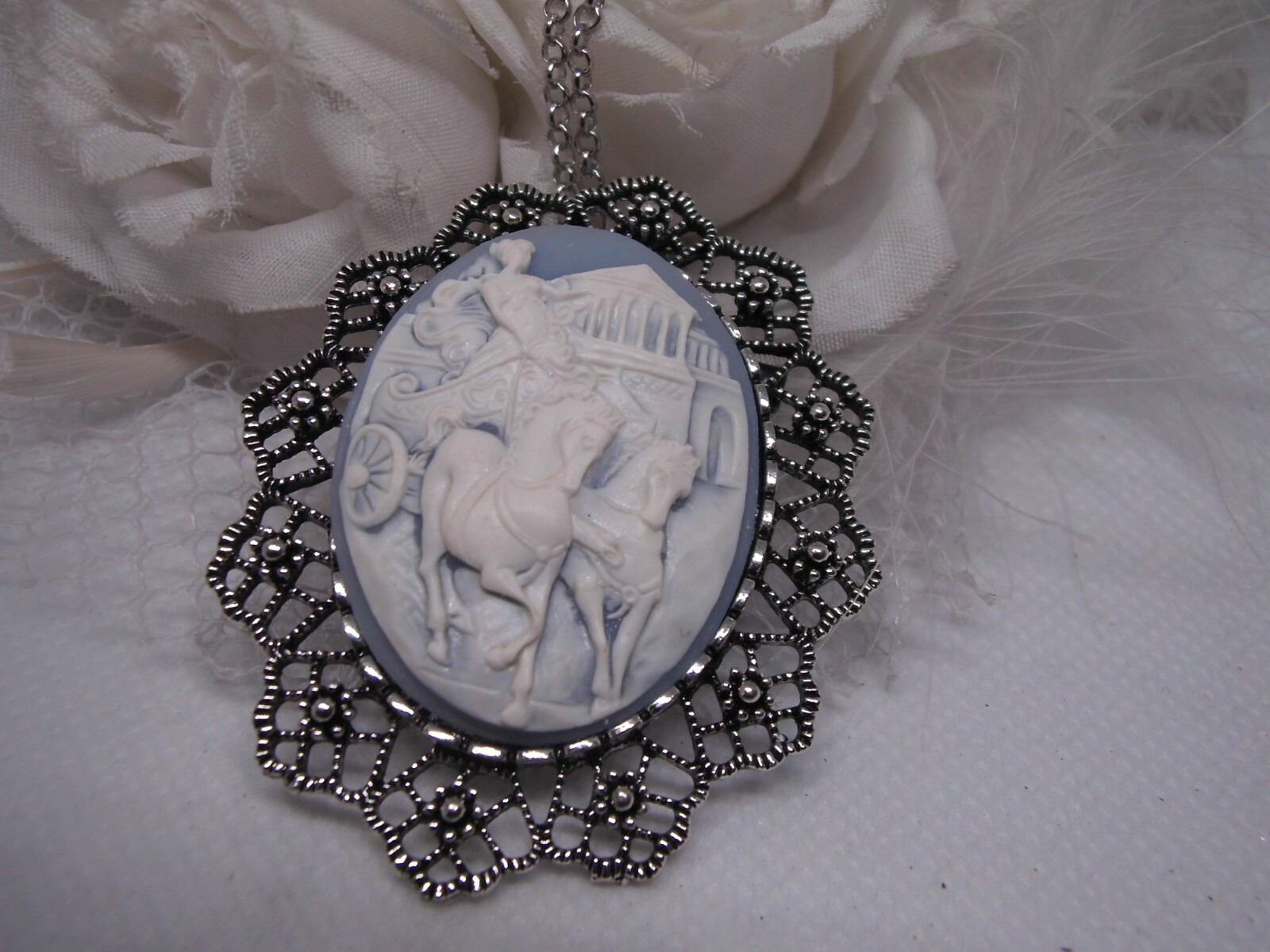 ZUES ARTEMIS ROMAN MYTHOLOGY GREEK GOD CHARIOT HORSE BROOCH PENDANT NECKLACe