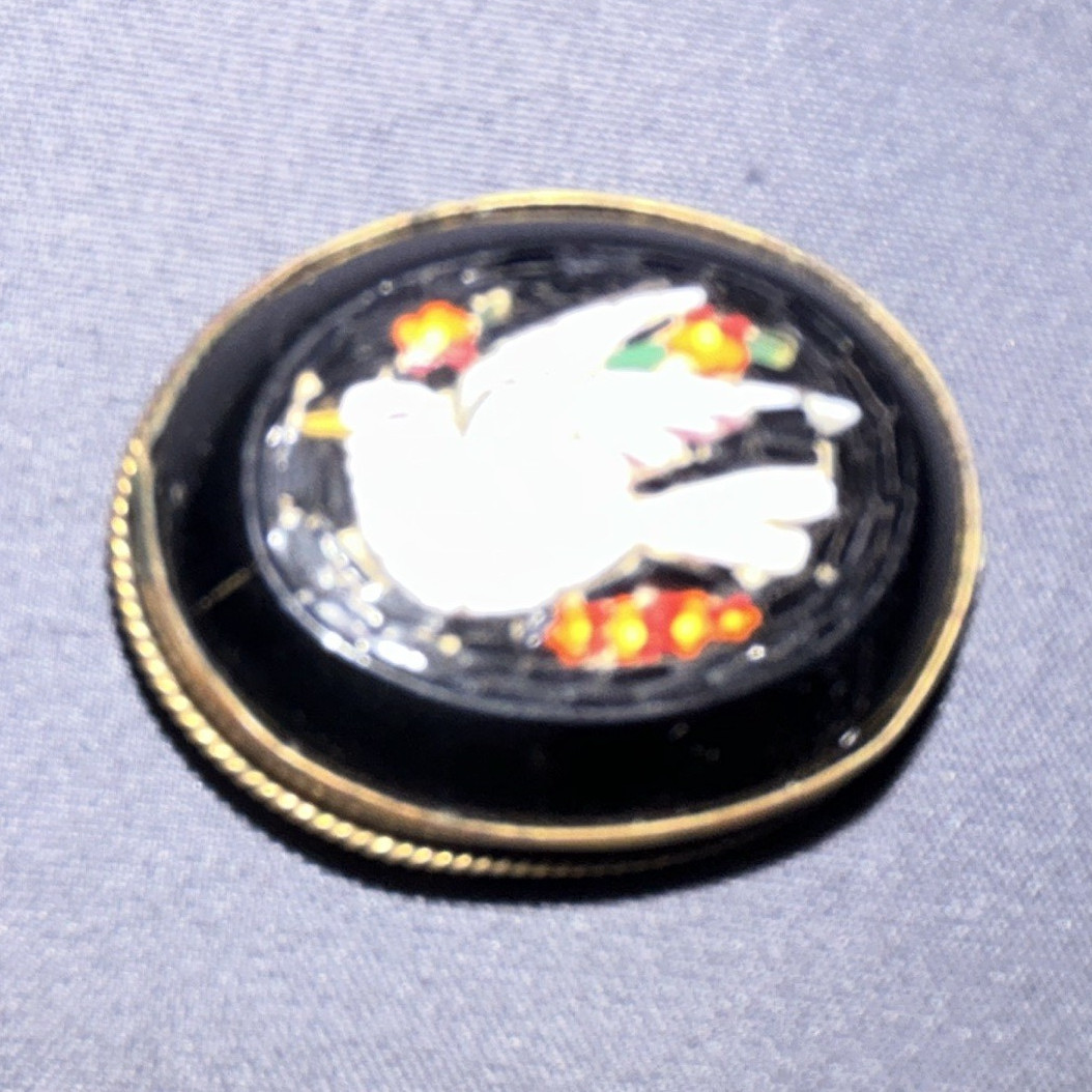 Gold Tone Metal Oval Cameo-Style Brooch Pin – Black, Multicolor Stone