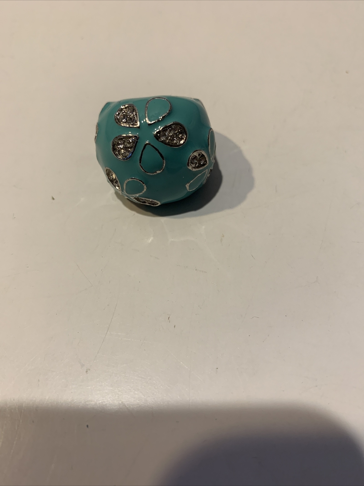 SILVER TONE FASHION TURQUOISE COLOR ENAMEL DOME RHINESTONE COCKTAIL RING SZ. 6.5