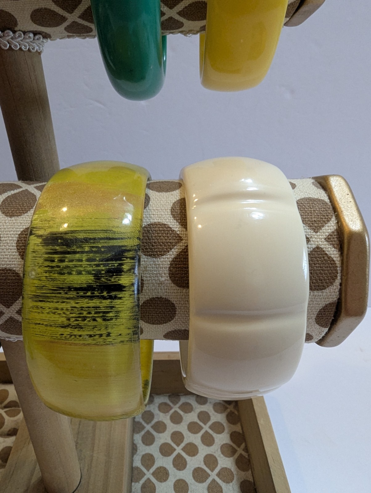 Lot Of 10 Various Colors Plastic Acrylic Wood Bangle Bracelets