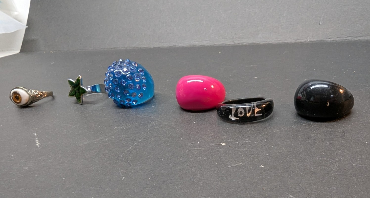 LOT OF 6 Rings Metal and Plastic Different Design with Silver Tone Vintage