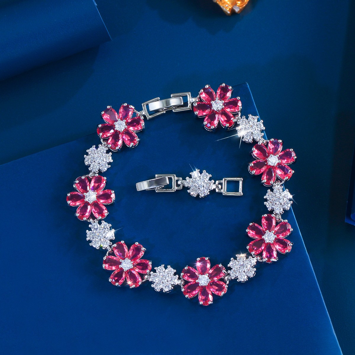 Wedding Cubic Zirconia Pretty Flower Bracelet Silver Plated Women Party Jewelry