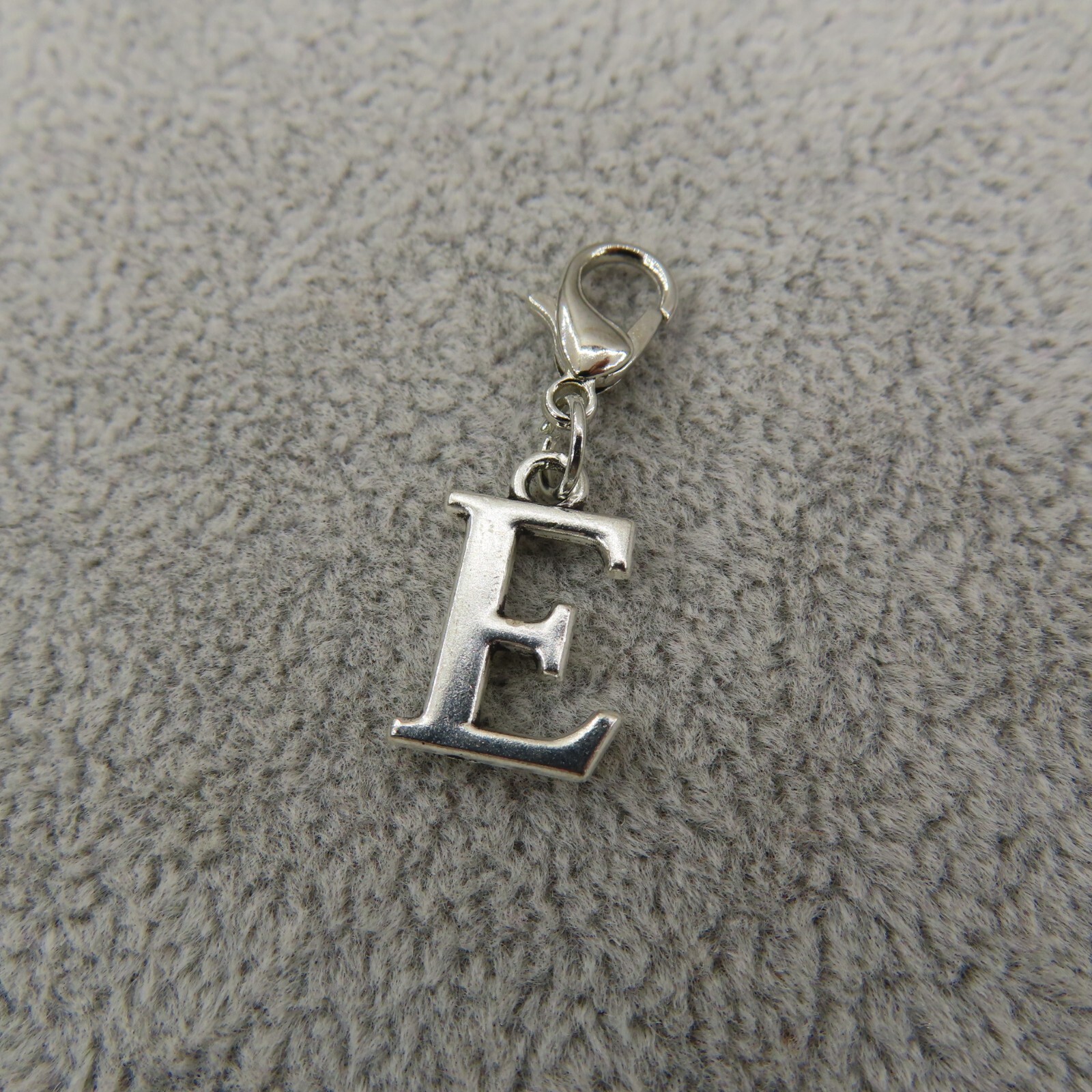 Initial CAPITAL LETTER E Charm Zipper Pull Keychain Add On Clip Silver Tone