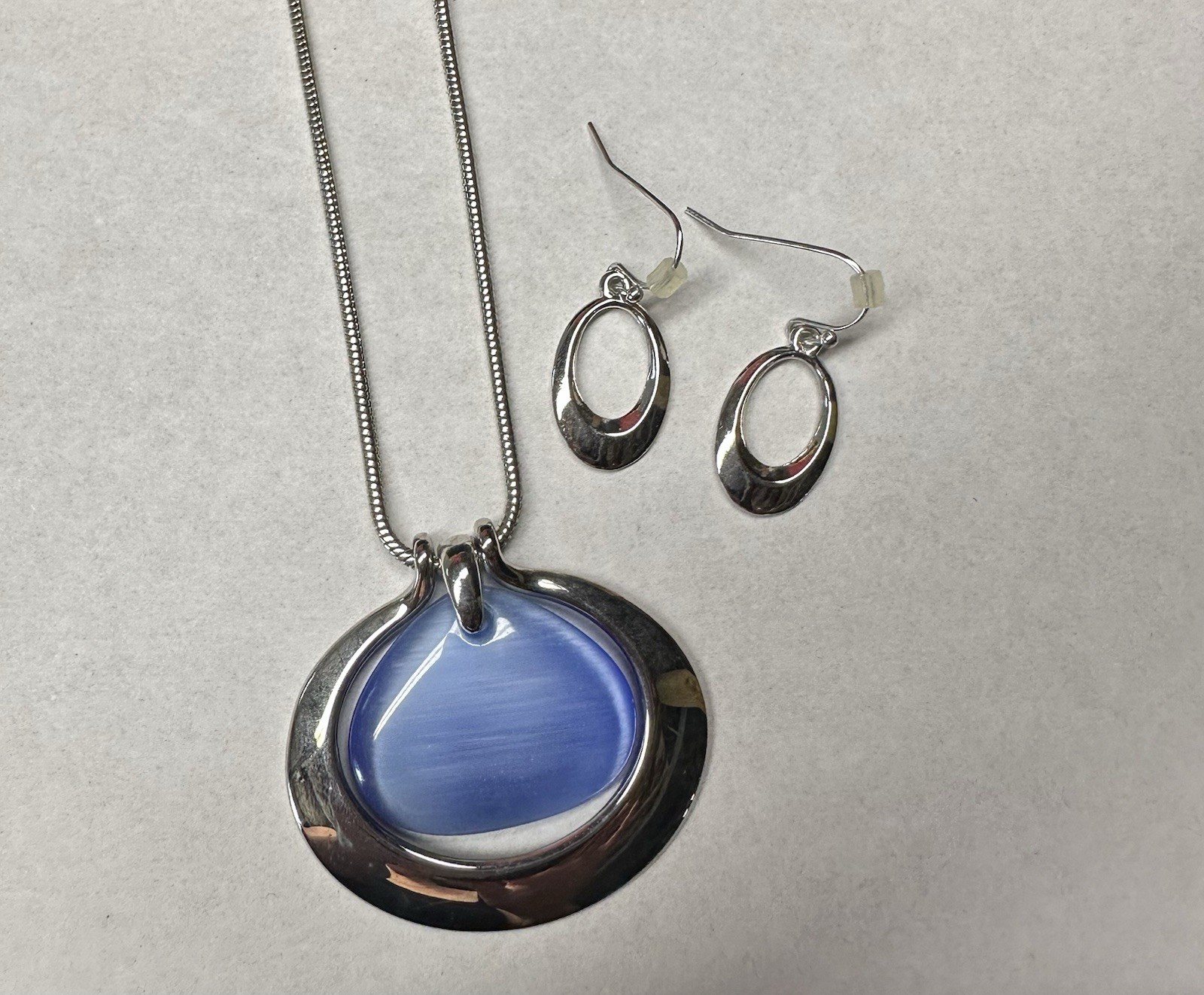 Lia Sophia Blue Cat Eye Pendant Necklace & Matching Earrings Silver Tone Set