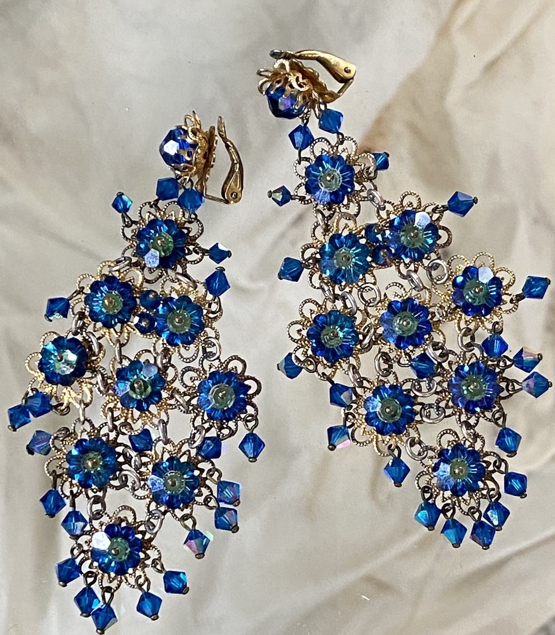 Vintage Signed IND ARG Blue Crystal Clip-On Chandelier Dangle Earrings,