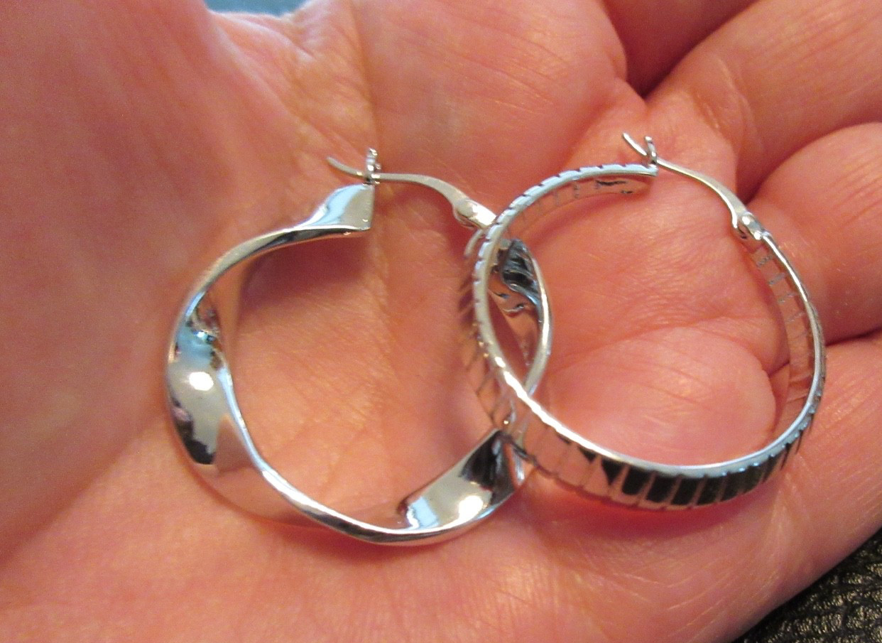 2 pr Bellezza DBJ 925 CN 1-1/4” Twist & Ridge Hoop Earrings Sterling & Yellow