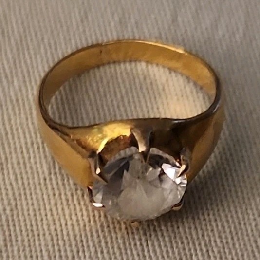 24 carat Yellow Gold Solitaire Ring Size 5 Round White Zircon 1 Stone Pre-Owned