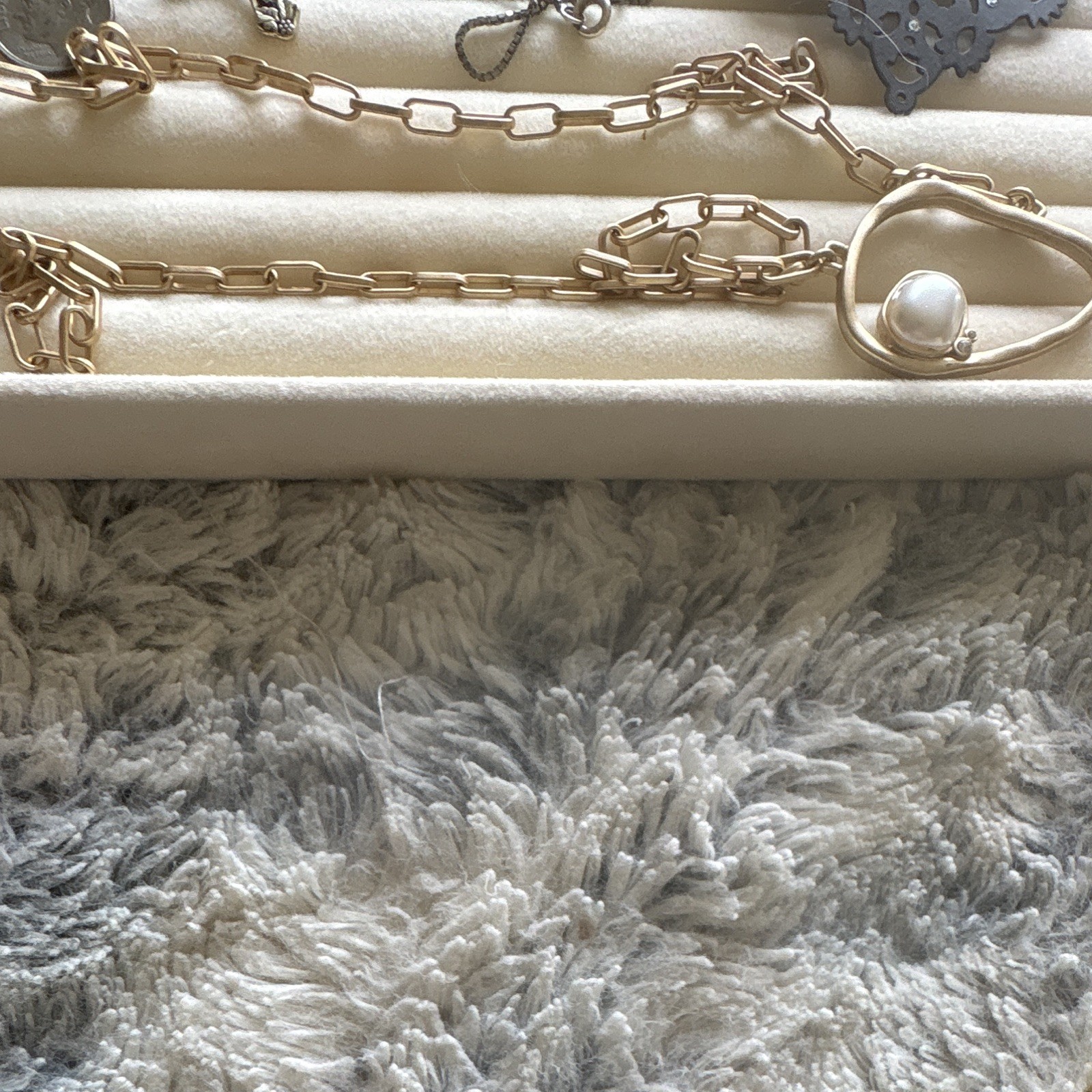 Gold Tone Link Chain Necklace Baroque White Pearl Charm Pendant, Spring Ring