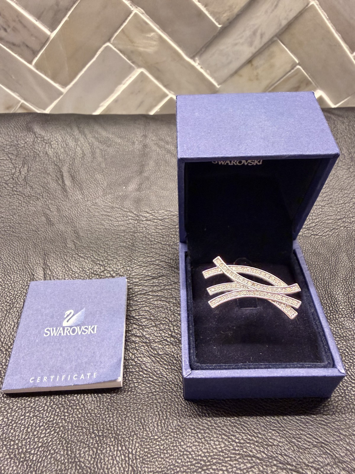 Swarovski Vintage 2000s Infinity Ring 830461 Size 55 (US 7) – Missing 1 Crystal
