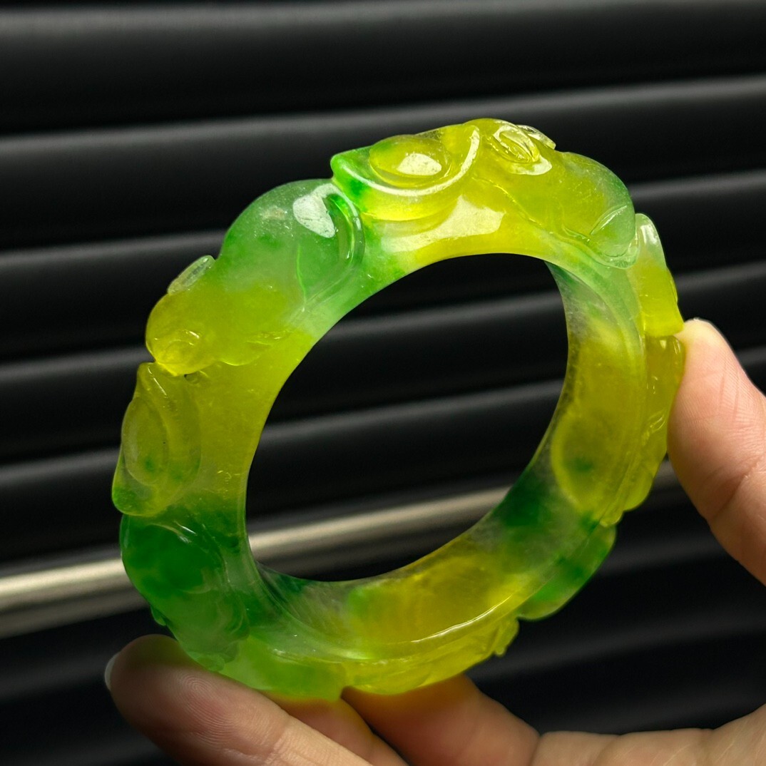 Woman Bracelet Natural AAA Icy Jade jadeite Carved Mouse Bangle 59mm五鼠运财