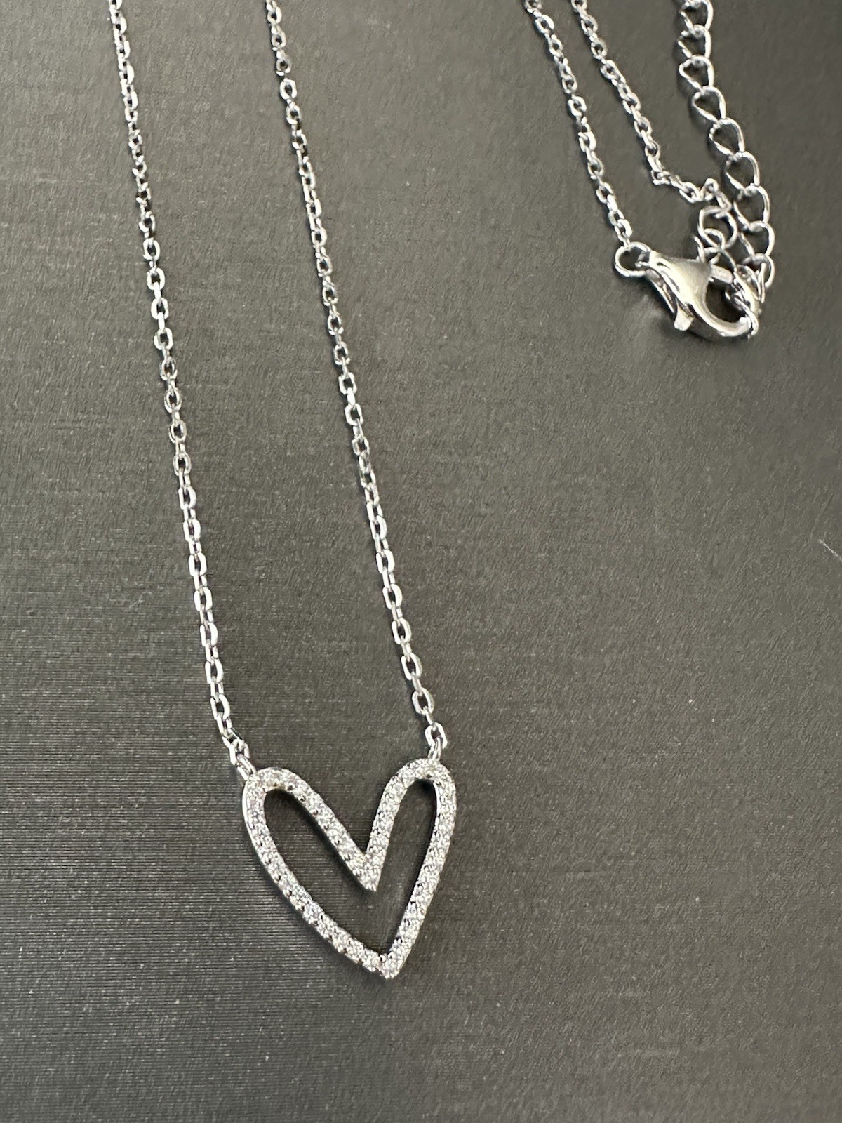 New Rachael Zoe 925 Sterling Silver & CZ Heart Necklace – Mother’s Day Special