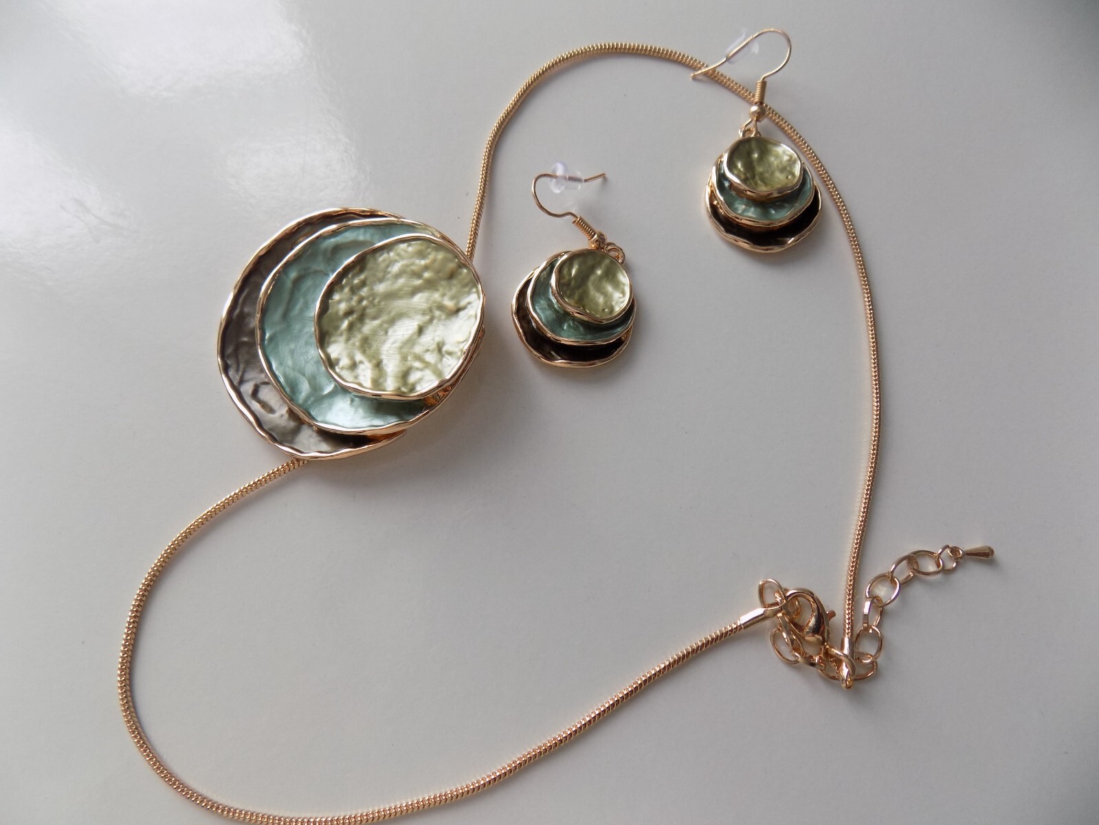 Bohemian Three -layer circular Zink Alloy Golden Enamel jewelry set