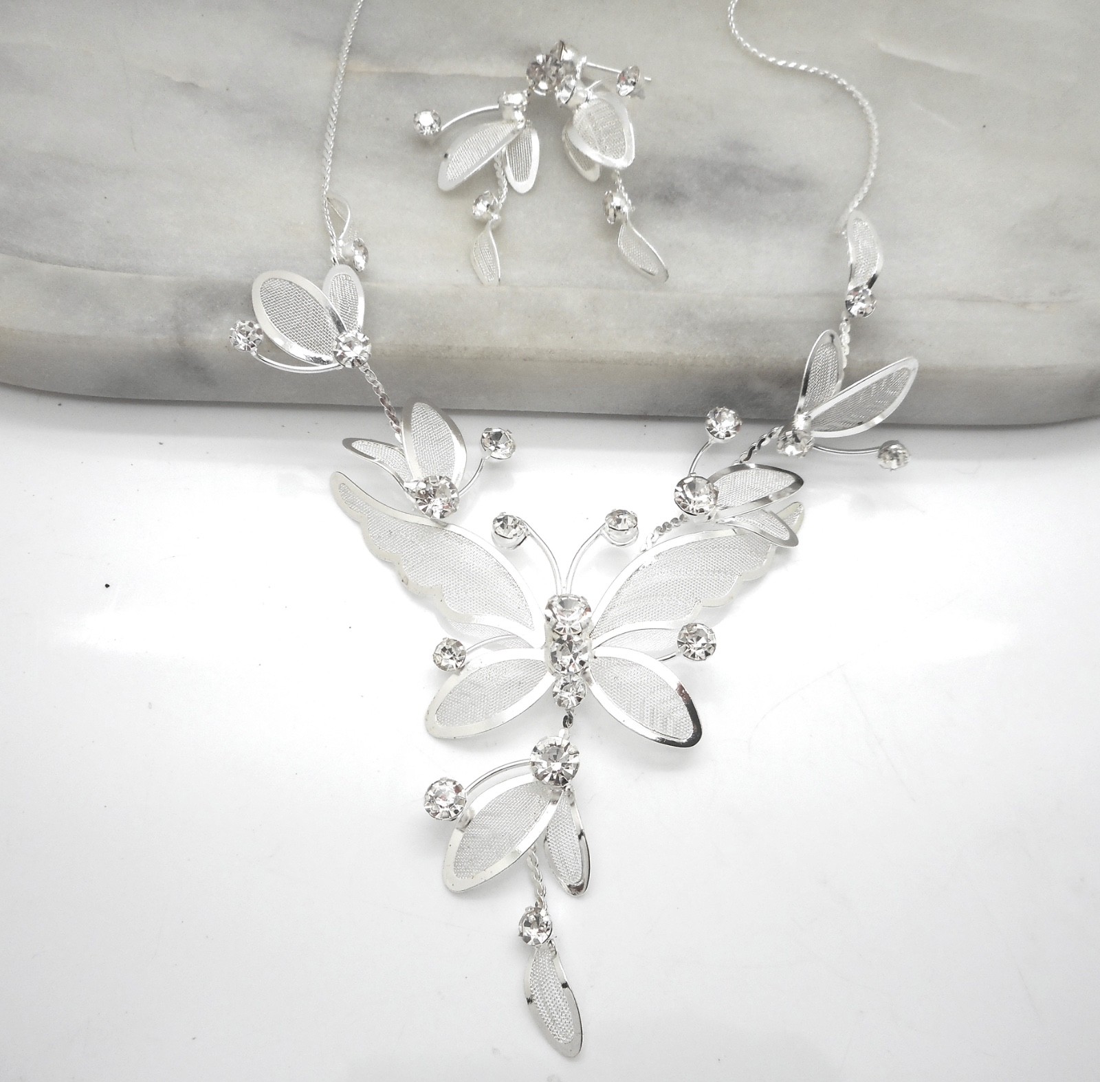 Butterfly Mesh Crystal Butterfly Women’s Necklace Set Light Silver Plated