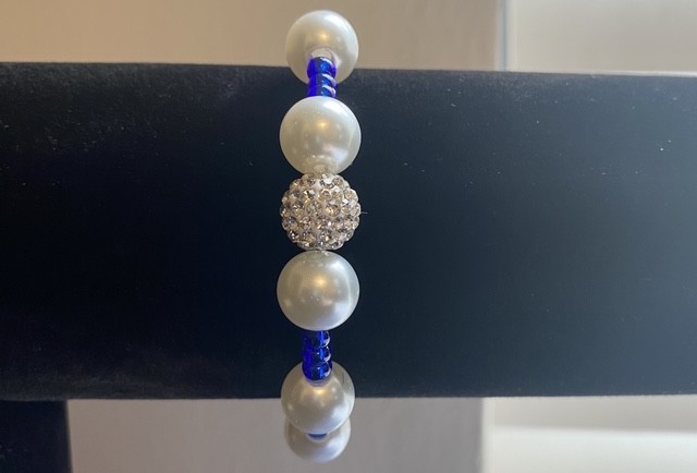 Handmade Stars & Stripes Glass Pearl Stretch Bracelet – Beaded Bracelet