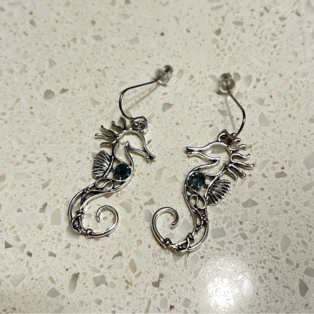Vintage Boho Style Retro Oxidized Silver Sea Horse Pendant Earrings