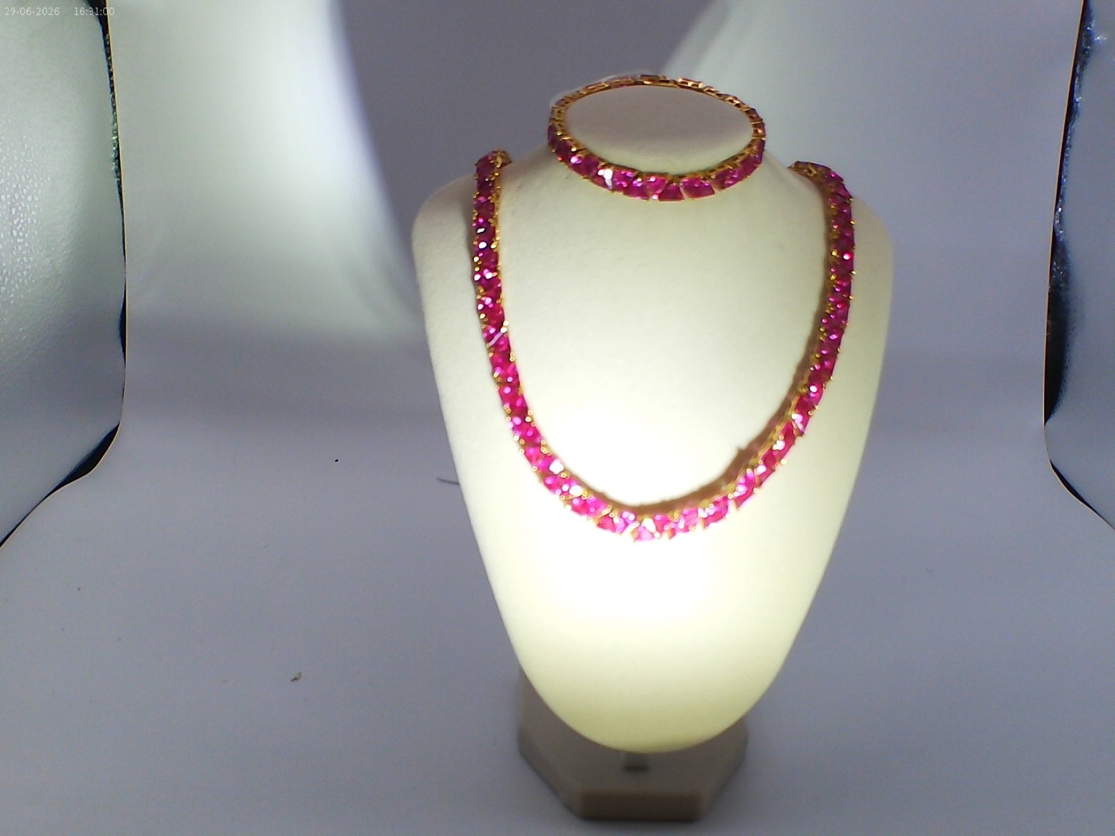 saphire necklace with matching braclet