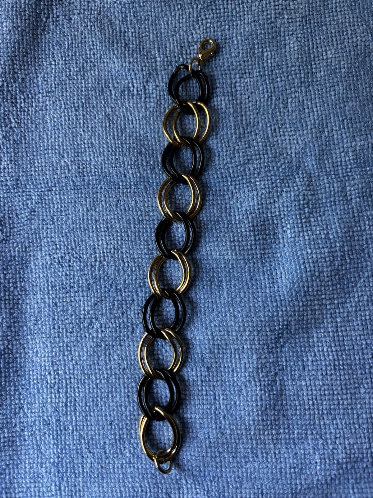 Vtg Black & Gold-Tone Oval Link Chain Bracelet 7 in, Lobster Clasp Closure