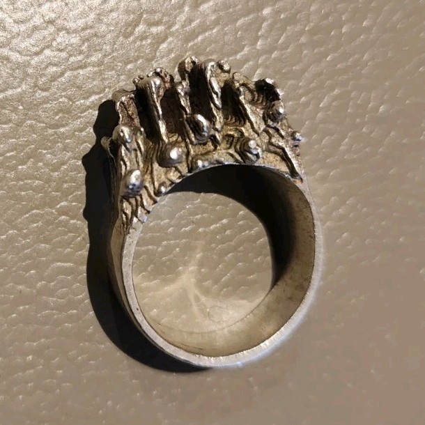 STERLING SILVER brutalist Ring Textured Raised Cluster Detail Round Size W 1/2