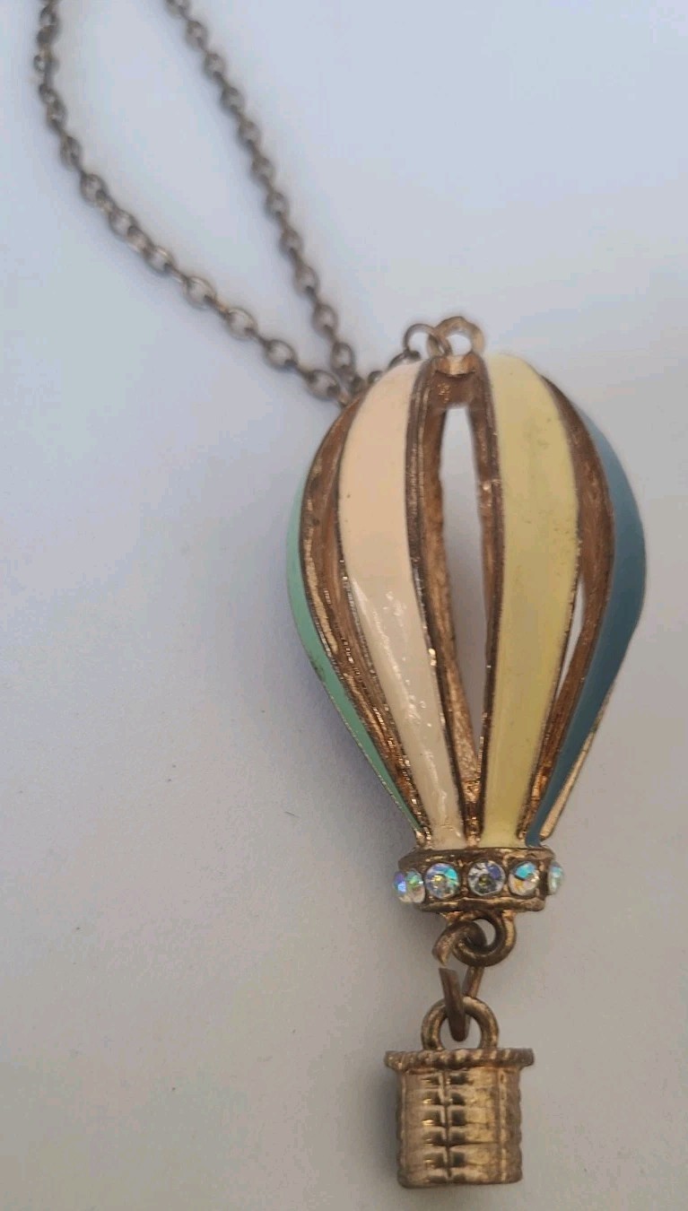 Vintage Gold Tone Enamel Metal Hot Air Ballon Pendant Necklace Rhinestones 15″