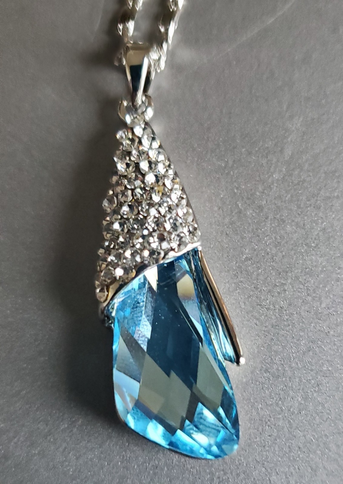 Blue Topaz CZ Pentagon Style Pendant Necklace Estate Neology Brand