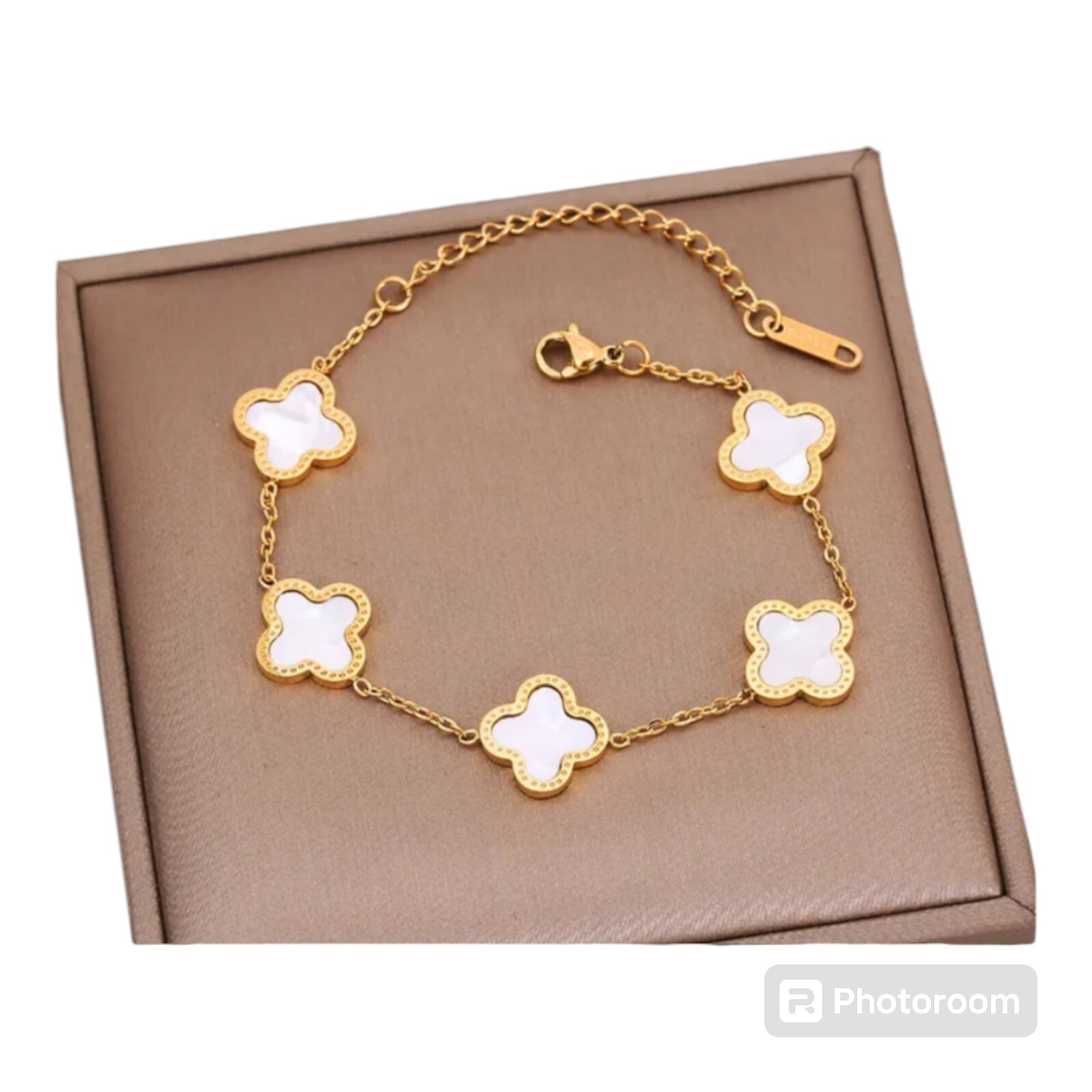 18 K Gold Plated Single Sided 4 leaf clover bracelet
