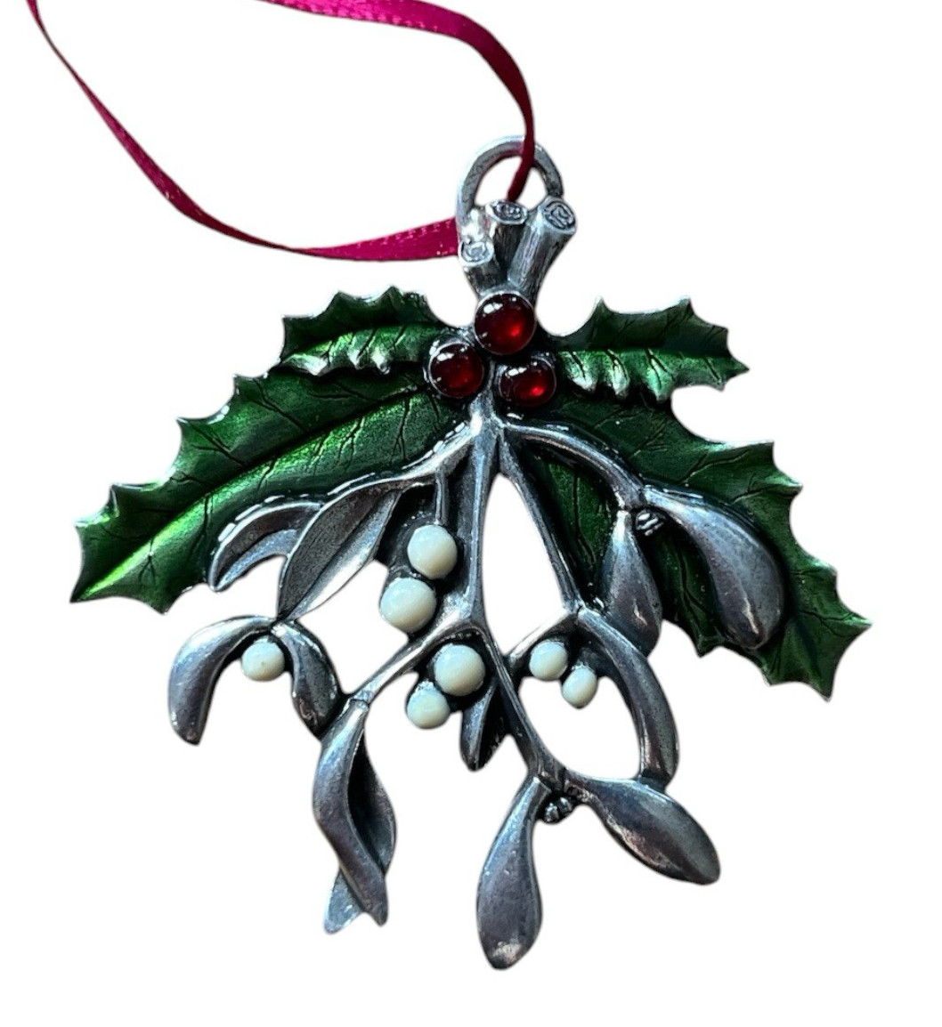 Danforth Fine Pewter Annual Christmas Ornament 2010 Mistletoe Holly USA 2-1/2″