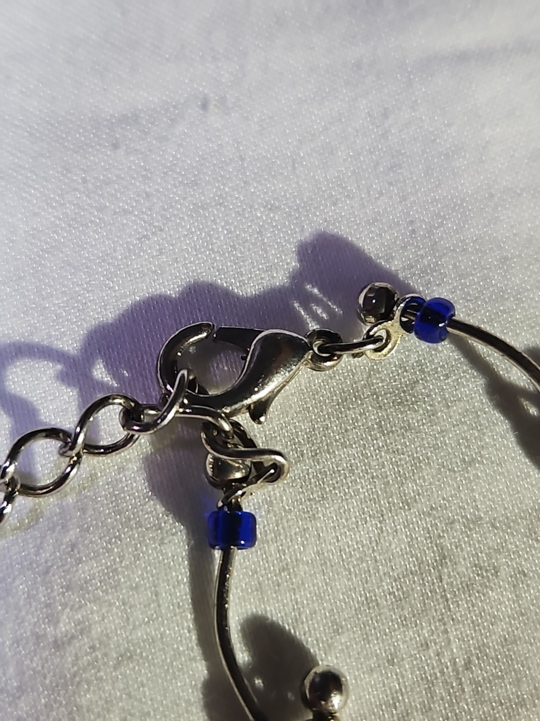 Silver Tone Vine Link Bar And Ball Necklace With Blue Beads. Measures 16Inches
