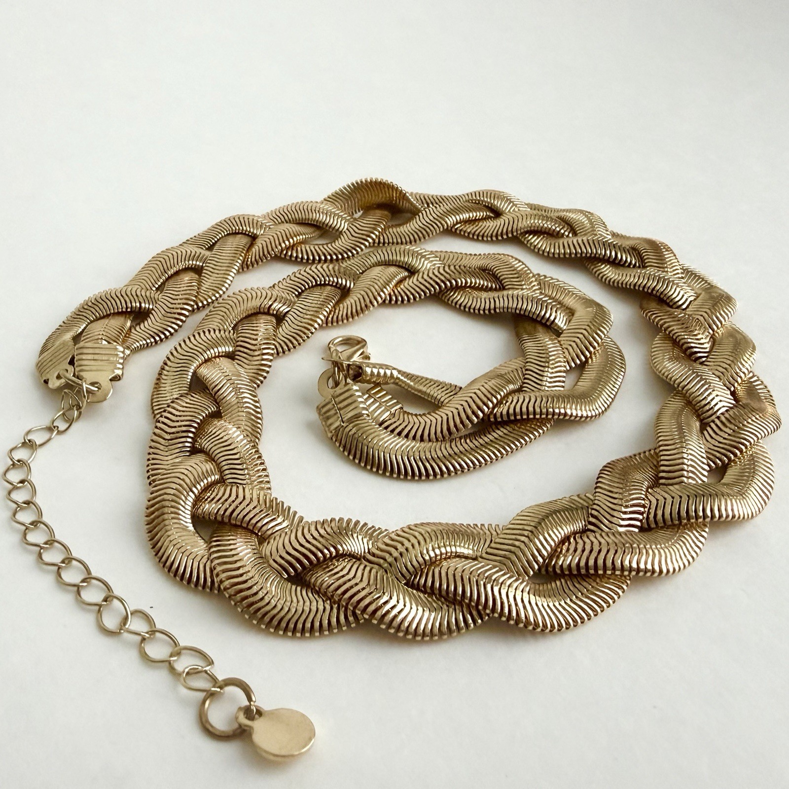 Retro Herringbone Snake Chain Braided Gold Tone Necklace 3/4” Wide