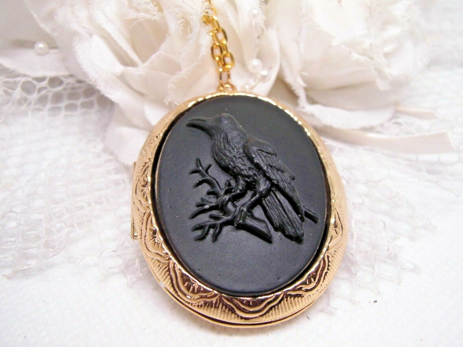 BLACK raven CROW pill box Cameo Steampunk Goth Necklace Locket MEDIEVAL stash