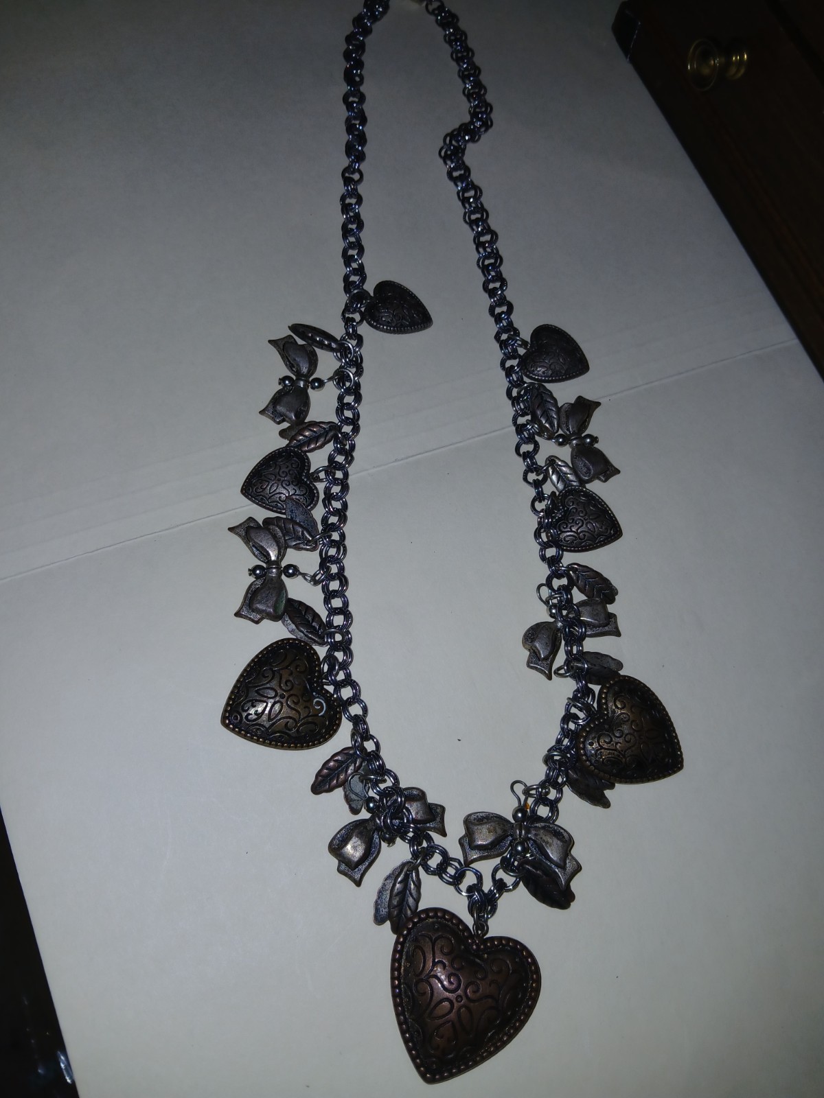 Silver Tone Metal Oval Link Chain Necklace Heart Charm Pendant Barrel Clasp