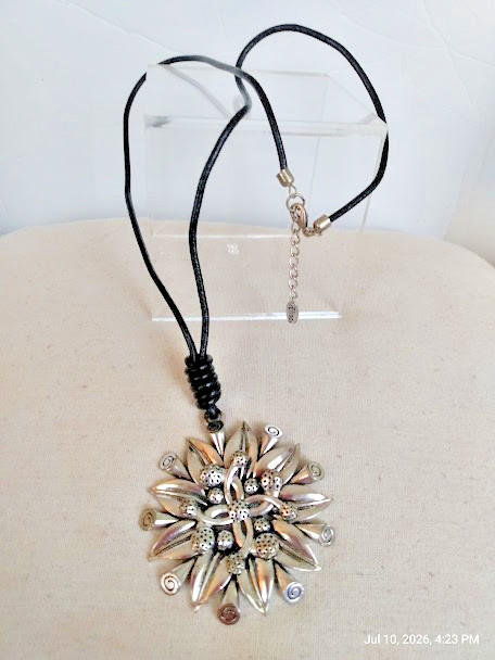 Silver Tone Flower Brooch Corded Necklace Hang Tag-Elisa