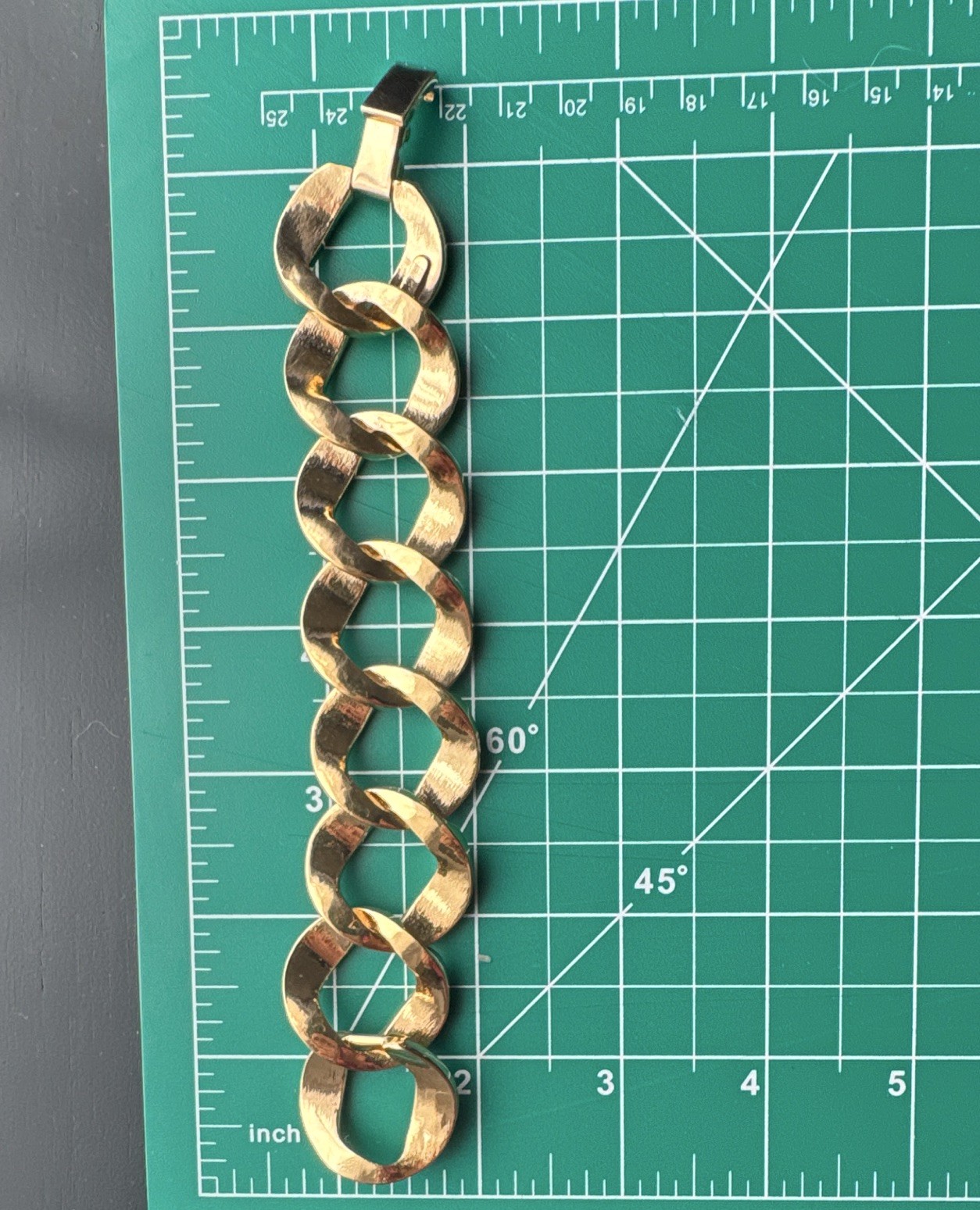 Made in Italy-Gold Tone Curb Link Chain Bracelet Fold Over Clasp 7 in