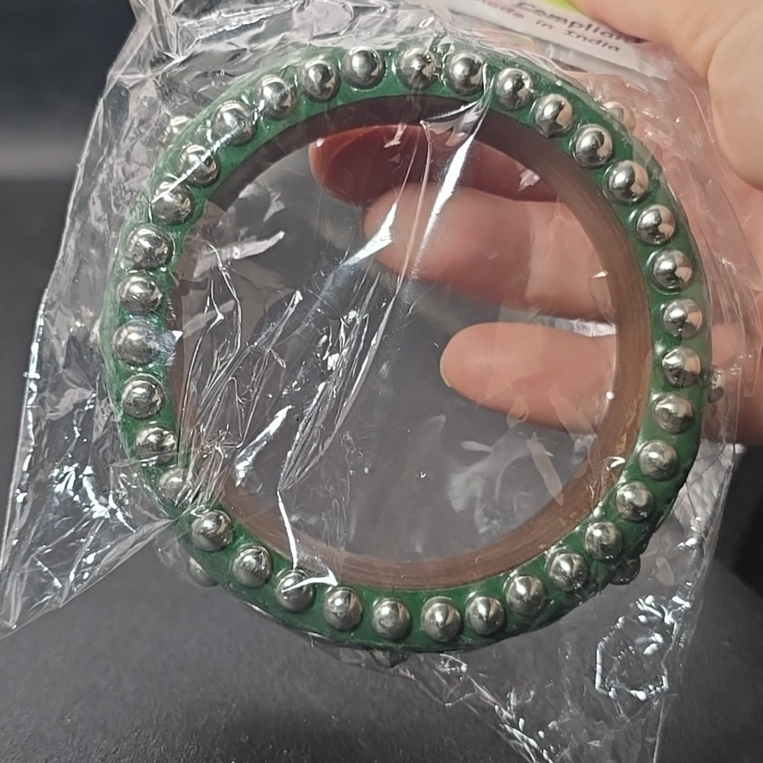 India Chunky Bangle Bracelet Green Silver 2.5″ Diameter Shapes Floral Antika New