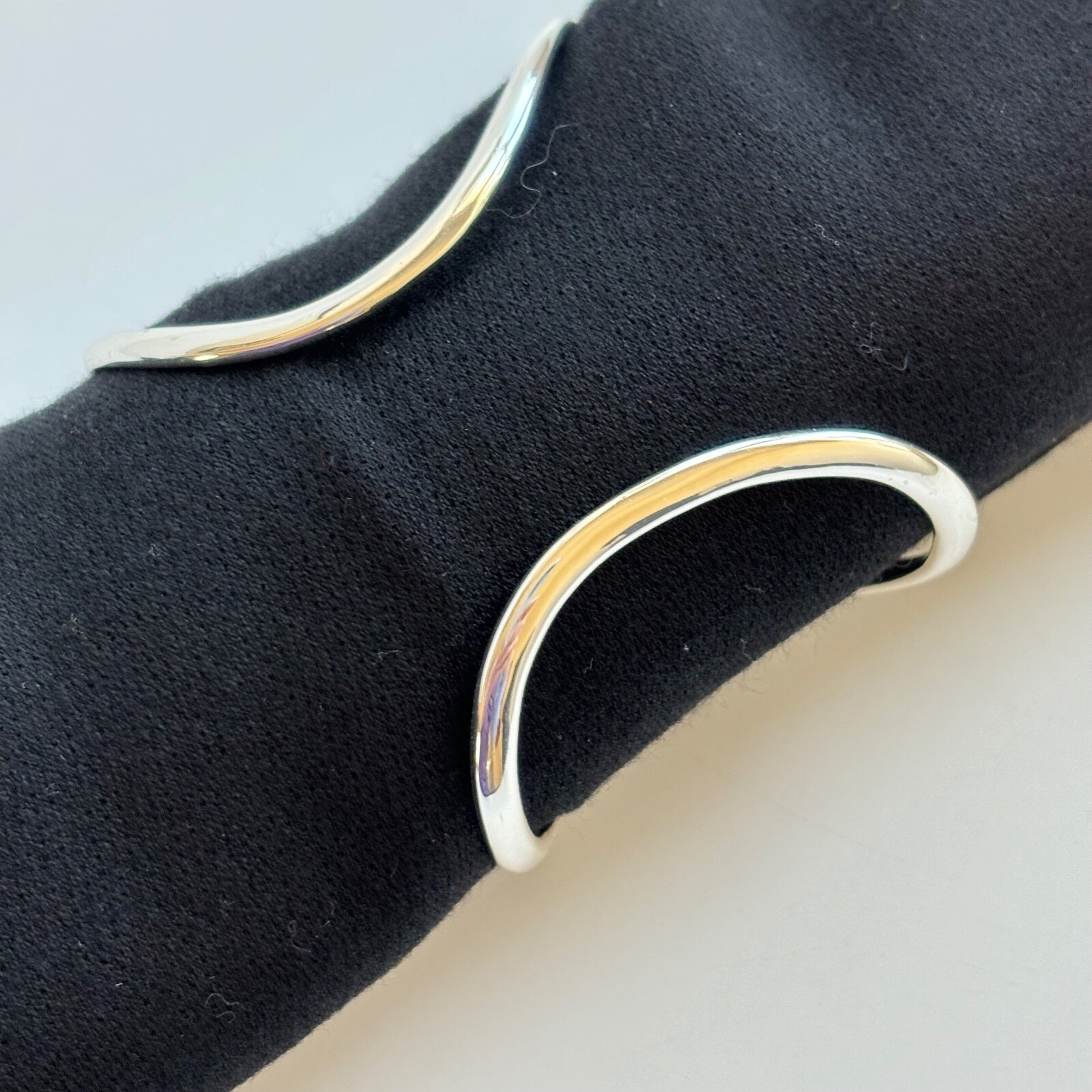 Stella & Dot Sculpted X Silver Cuff Bracelet