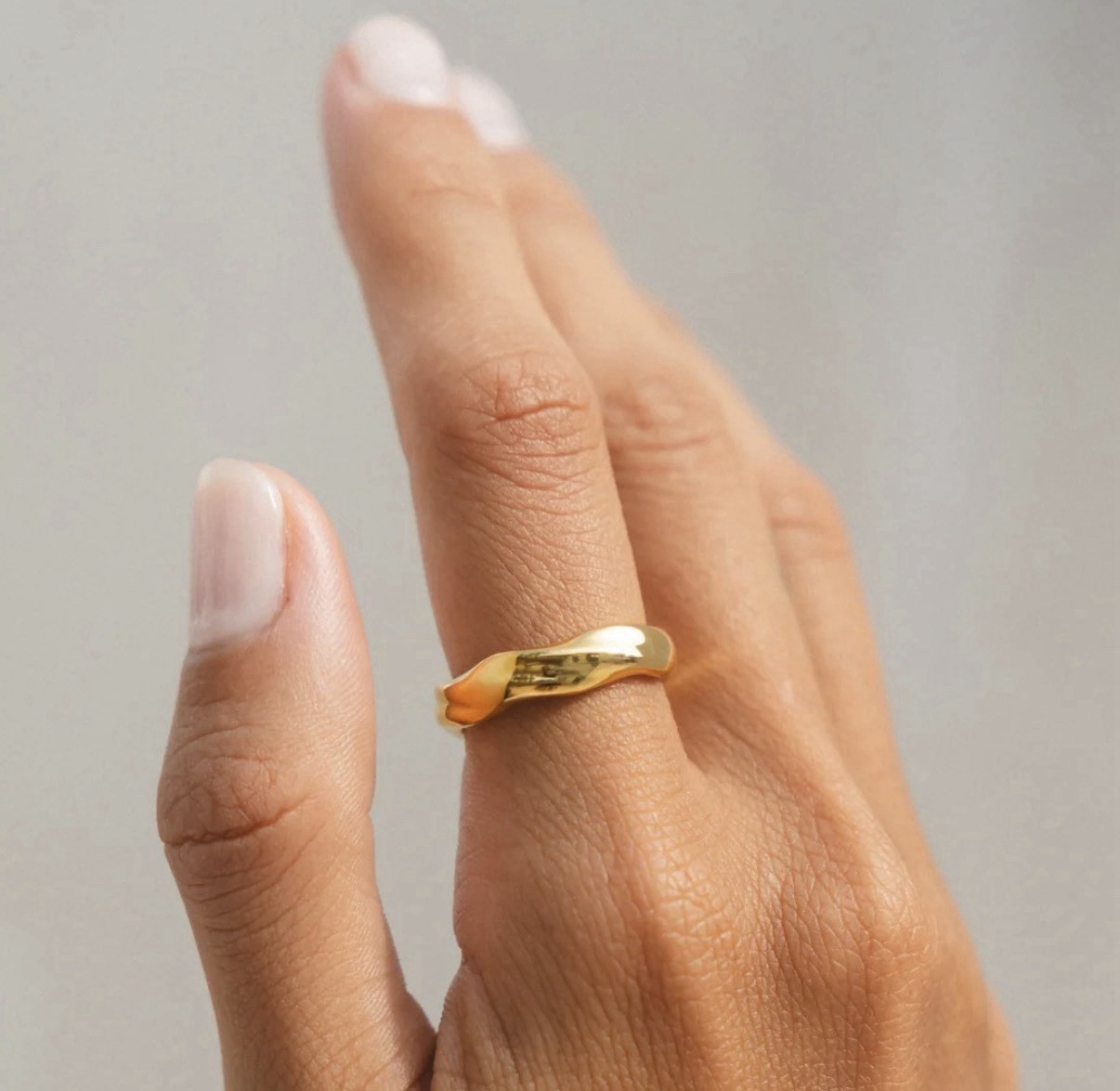 New Atolea Dune Ring Size 5 Gold Premium Stainless Steel + 18k gold PVD coating
