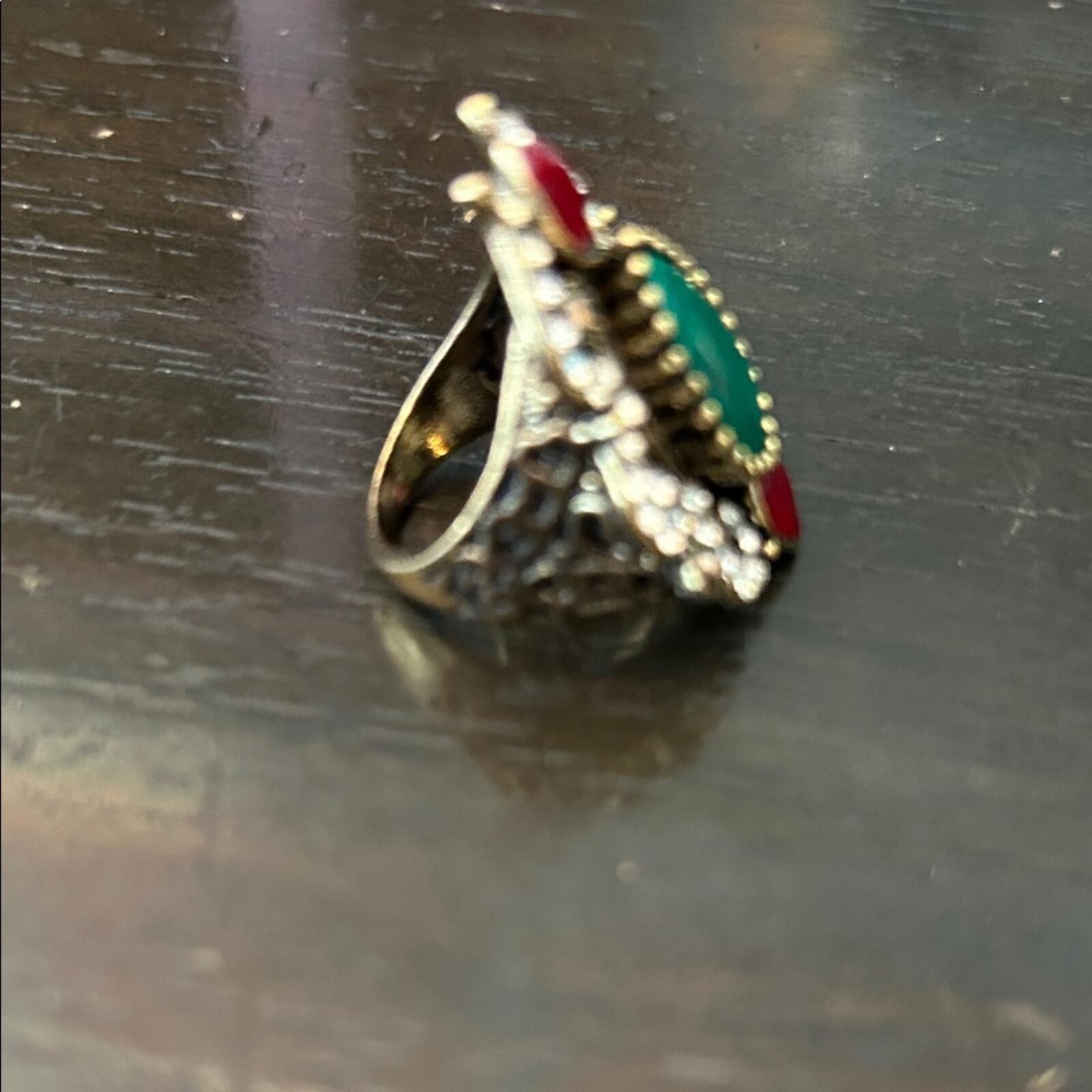 Elegant Red and Green Gemstone Ring with Rhinestones