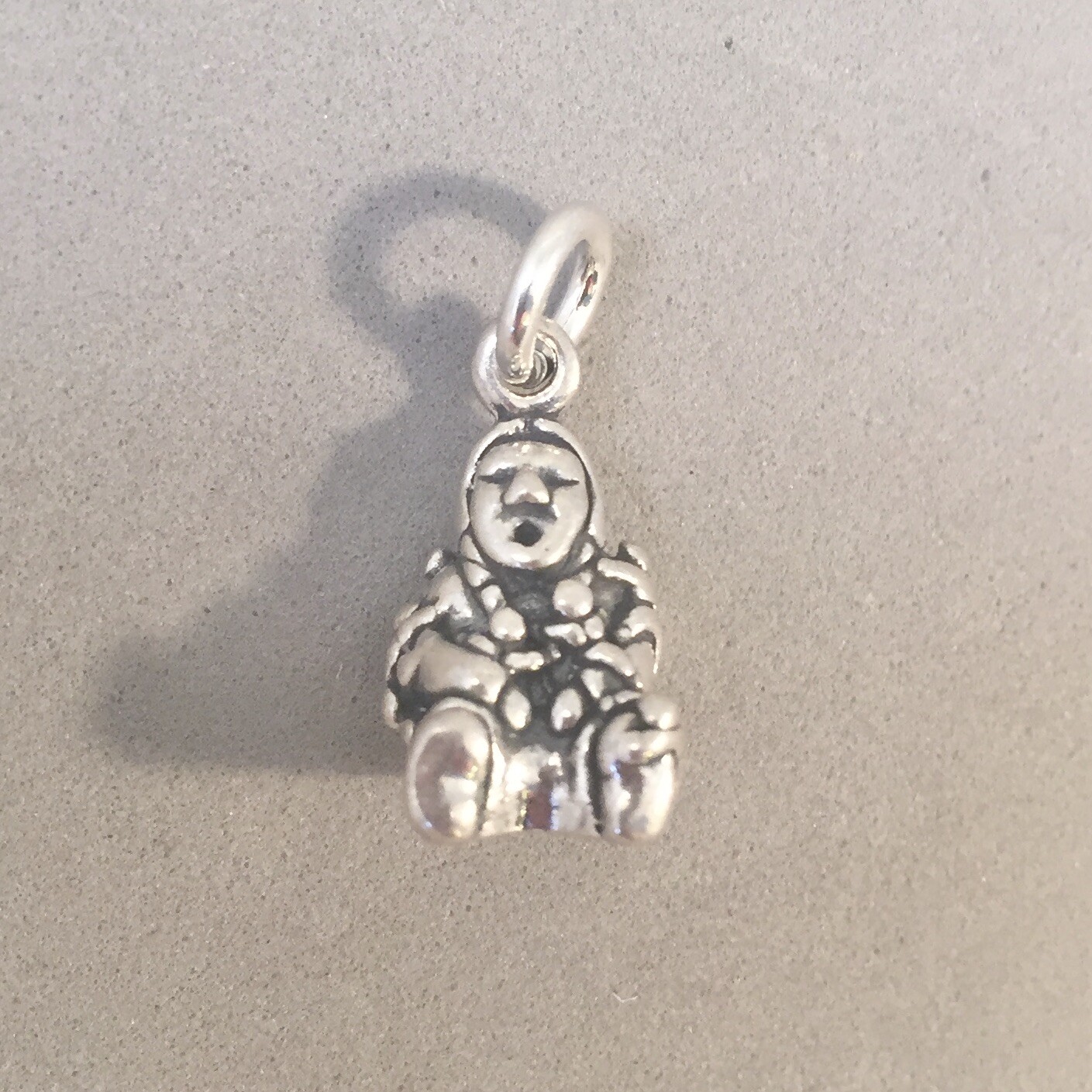 .925 Sterling Silver STORYTELLER CHARM Native American Indian NEW 925 TW11
