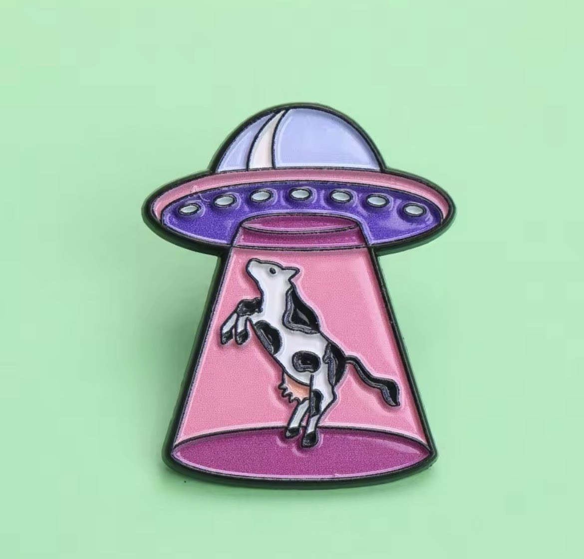 UFO Abduction Cow Style 1pc Pin Rubber Backer Alien Abduction Pin FREE SHIPPING