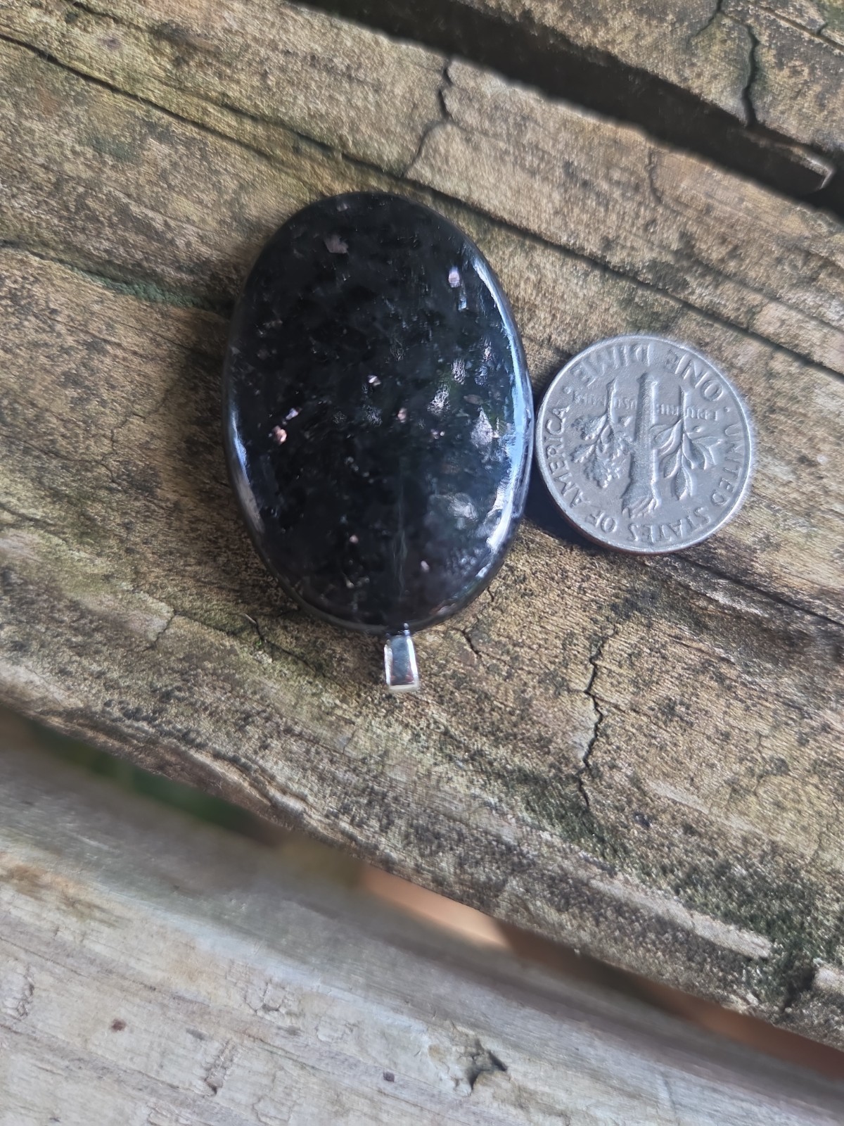 NUUMMITE Pendant P34