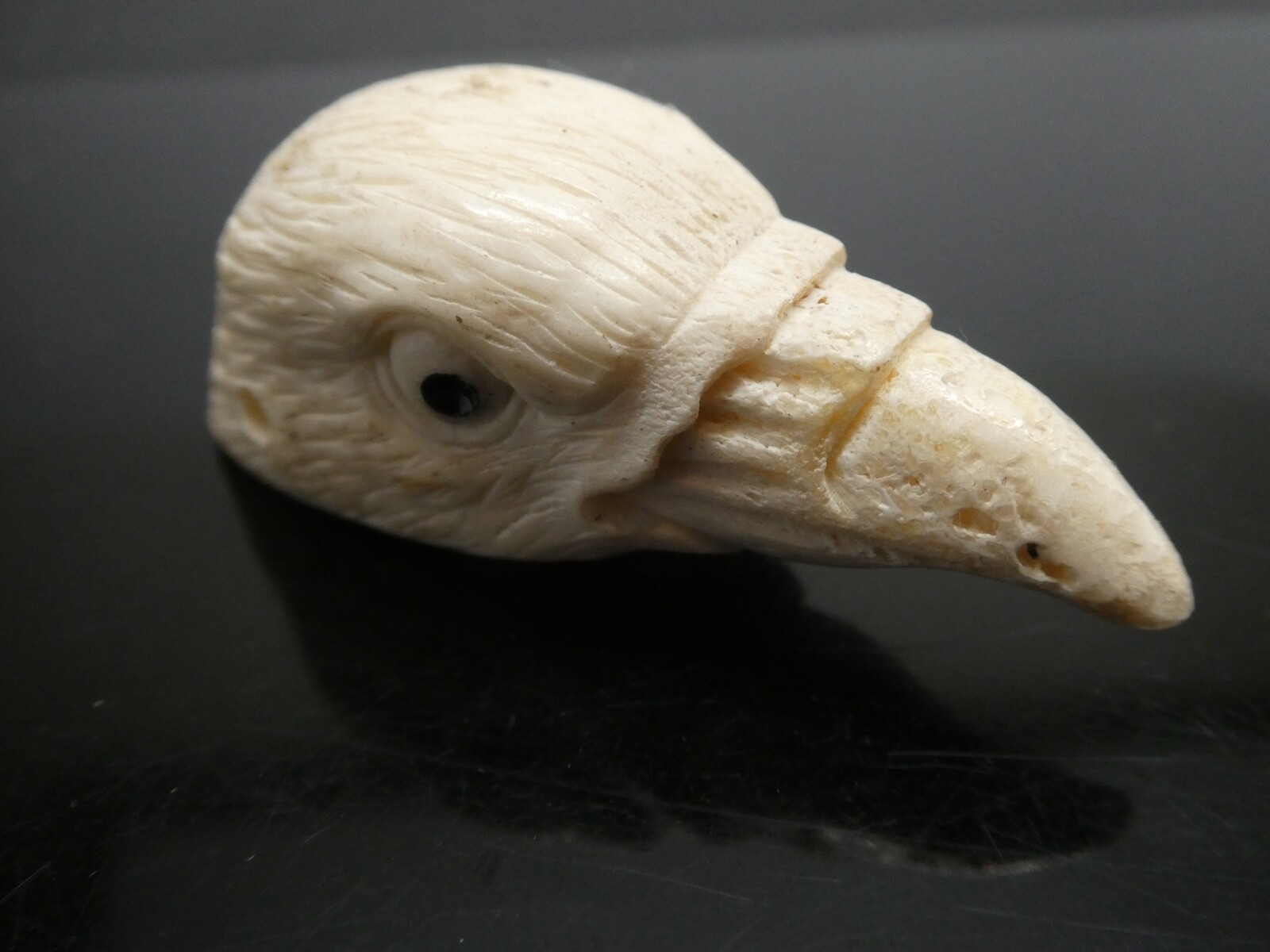 Hand Carved Realistic Crow Bird Head Shed Deer Antler SP Chain Pendant Necklace