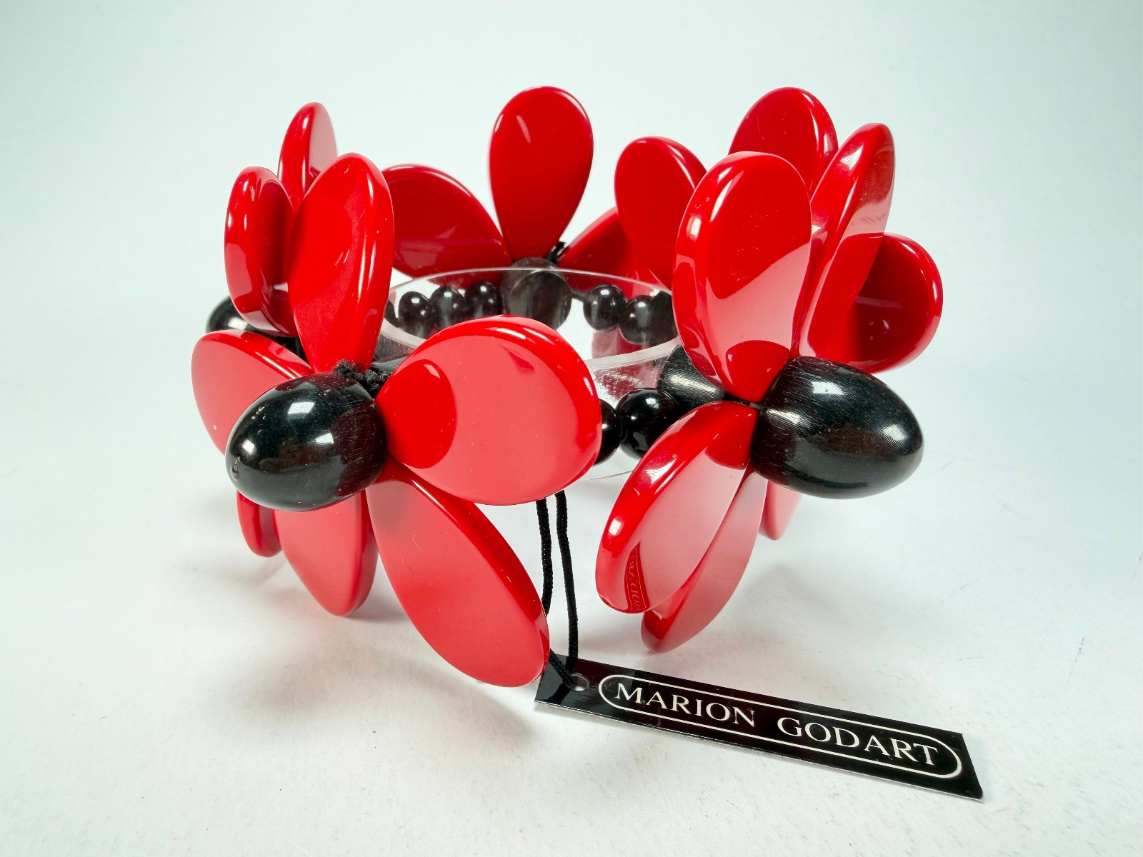 Marion Godart – Floral “Grand Pétale” Red Flower Elasticated Resin Bracelet
