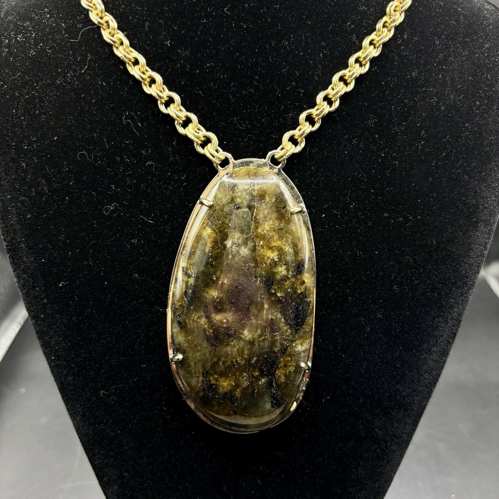 Stella & Dot Leona Necklace Gold Tone Large Labradorite Statement Pendant 18.5”