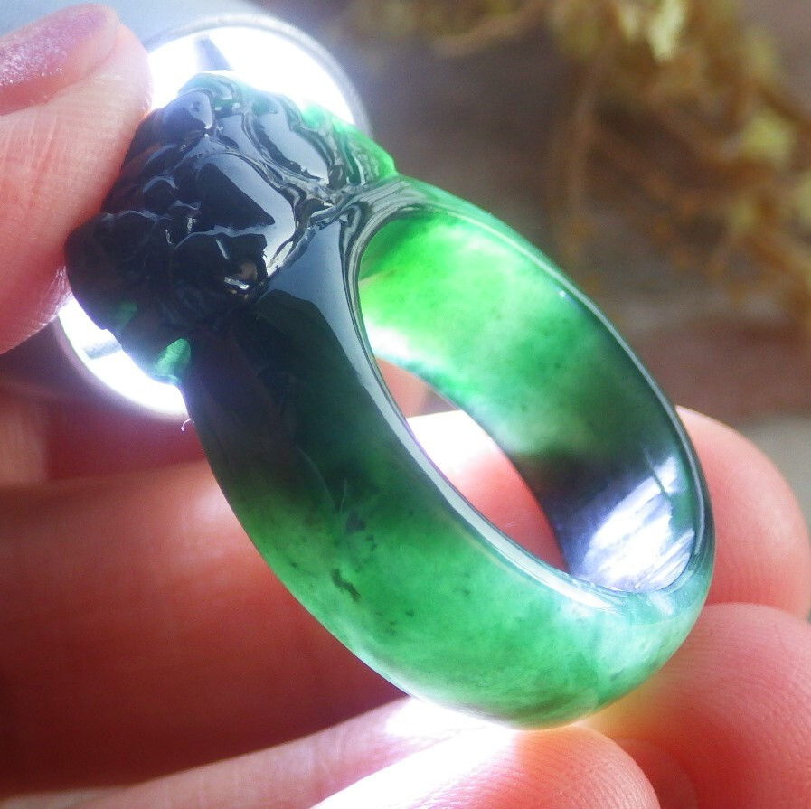 Video Certified Green A Jadeite Jade Dragon Pi Xiu Ring NO. 8 戒指 115022 TS