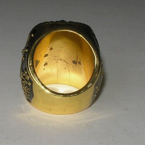 St Louis Cardinals Yadier Molina 2006 World Series Replica Ring Championship