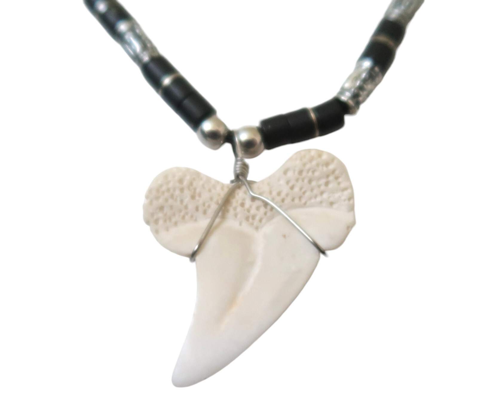 ADULT JEWELS Shark tooth pendant necklace Unisex