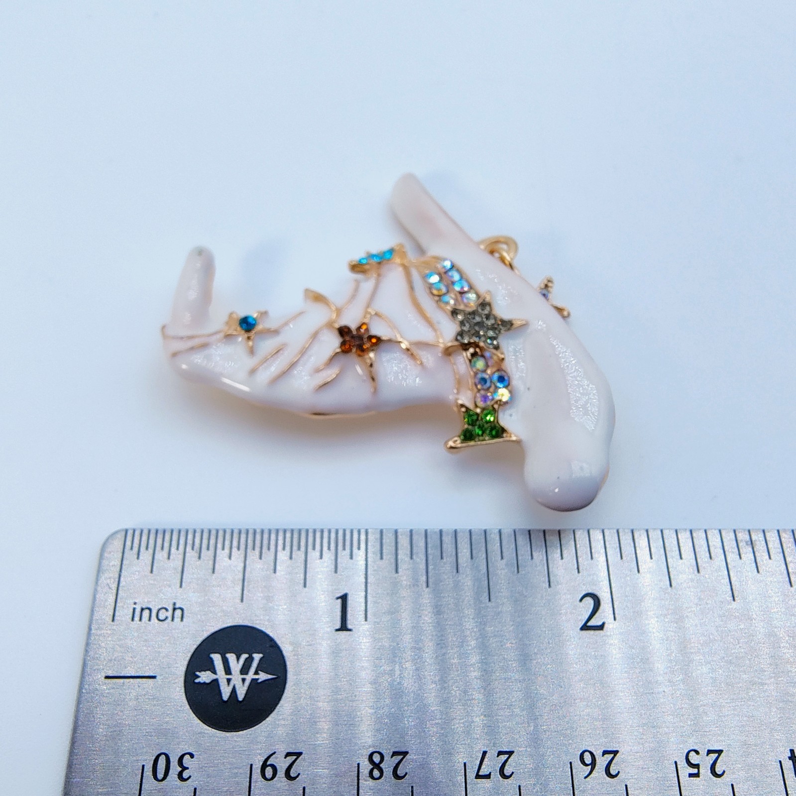 White Witch Hat Brooch Pin With Star Dangle Halloween Spooky Season Rhinestone